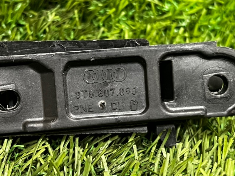 Крепление бампера AUDI A5 2011 8T5