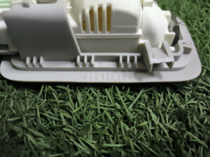 Плафон салонный PEUGEOT 308 SW 2010 T7