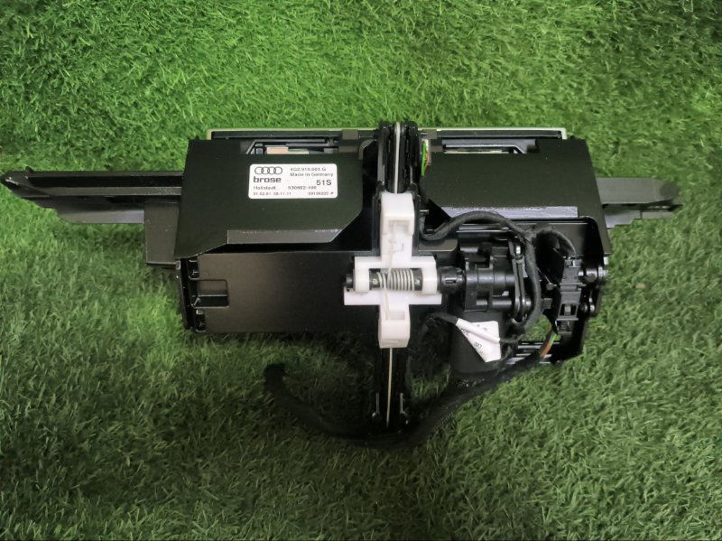 Экран AUDI A6 C7 AVANTE 2012 4G