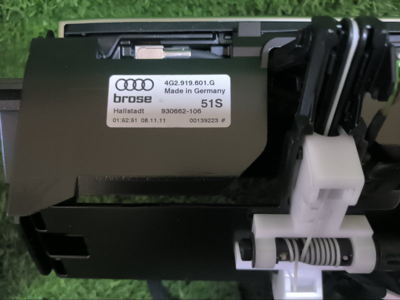 Экран AUDI A6 C7 AVANTE 2012 4G