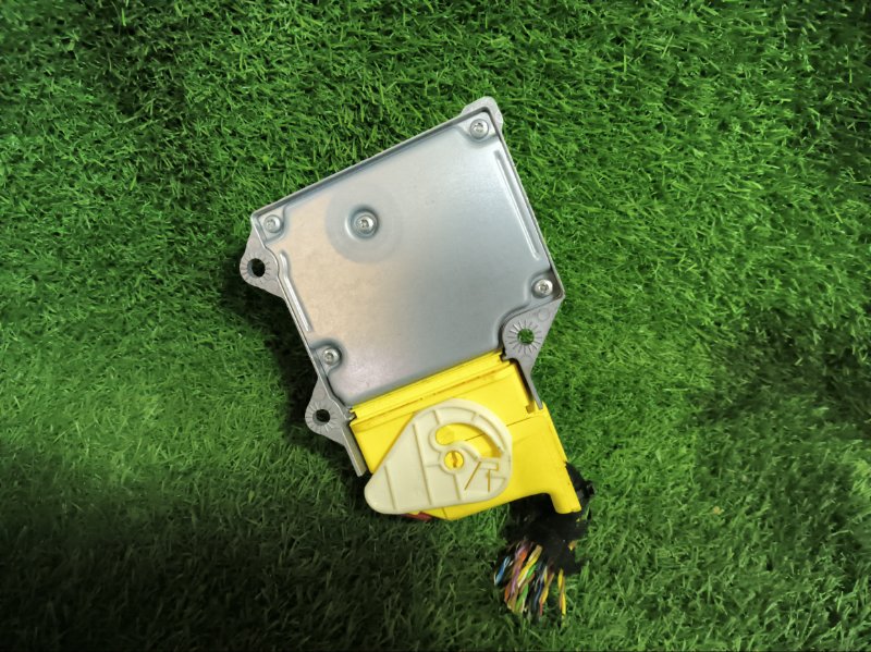 Блок управления (ЭБУ), Подушками безопасности AUDI A5 2011 8T5