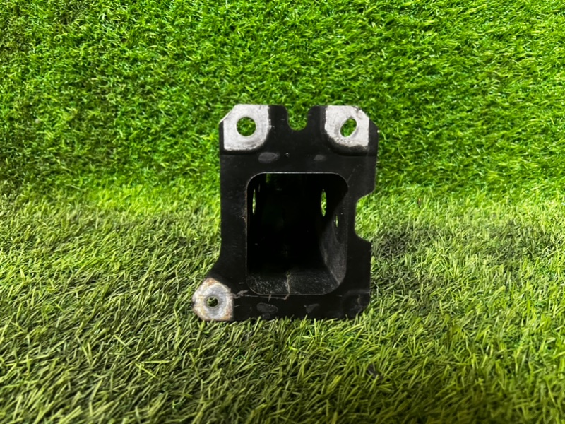 Клык бампера MAZDA ATENZA 2014 GJ2FW