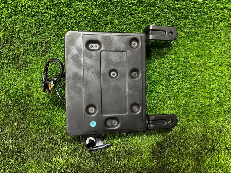 Блок усилителя музыки VOLVO V60 2011 FW48