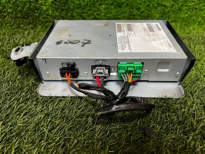 Блок усилителя музыки VOLVO V60 2011 FW48