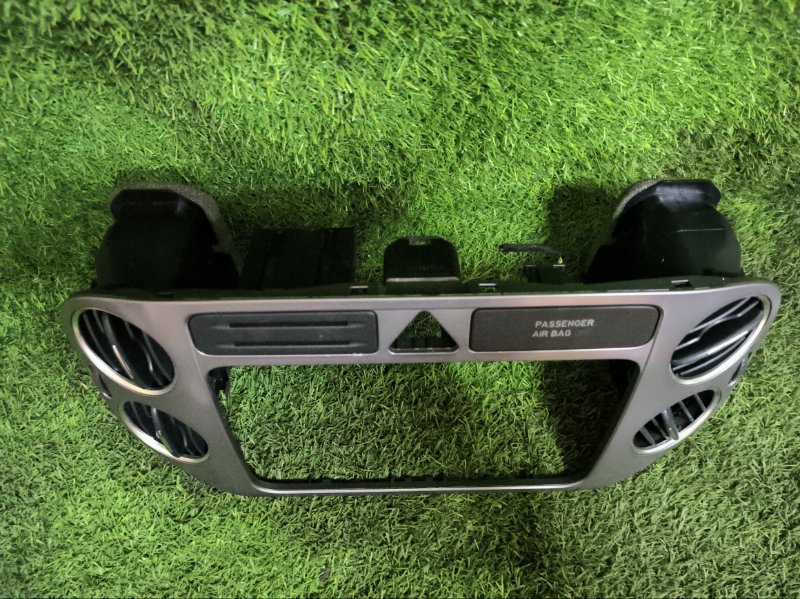 Рамка магнитолы VOLKSWAGEN TIGUAN 2009 5N1