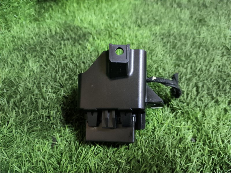 Блок иммобилайзера AUDI A6 C7 AVANTE 2012 4G