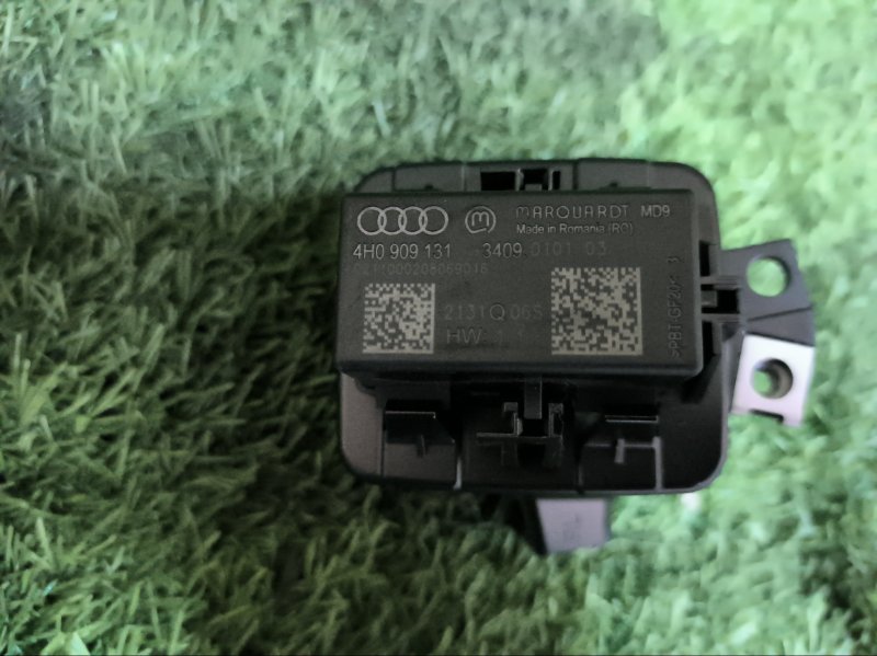 Блок иммобилайзера AUDI A6 C7 AVANTE 2012 4G