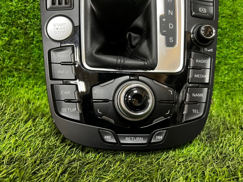 Панель управлния MMI AUDI A5 2010 8T5