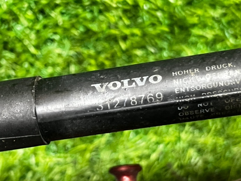 Петля капота VOLVO V60 2012 FW48