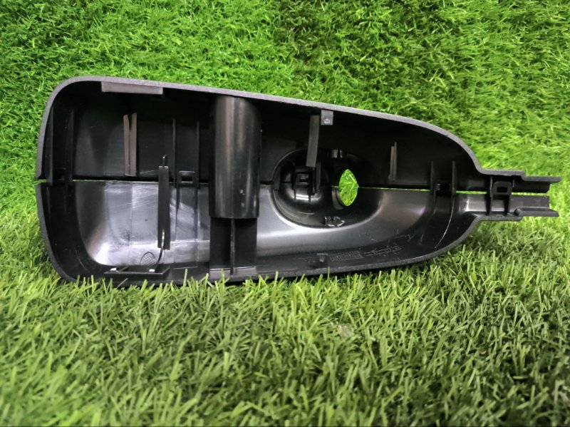 Накладка декоративная PEUGEOT 308 SW 2010 T7