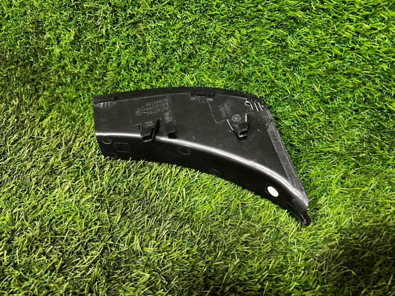 Накладка фонаря AUDI A6 C6 2006 4F2