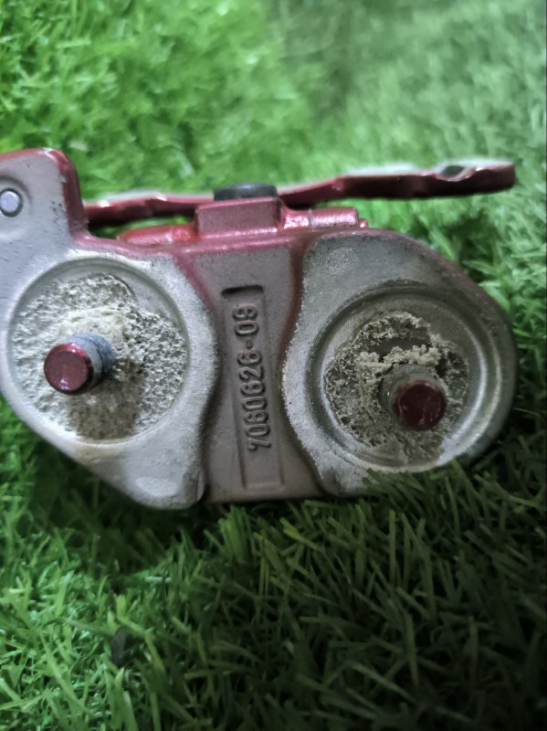 Петля крышки багажника BMW X1 2010 E84