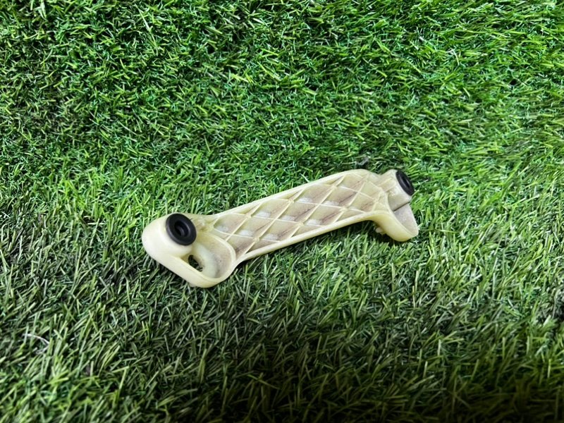 Кронштейн фары AUDI A6 C6 2006 4F2