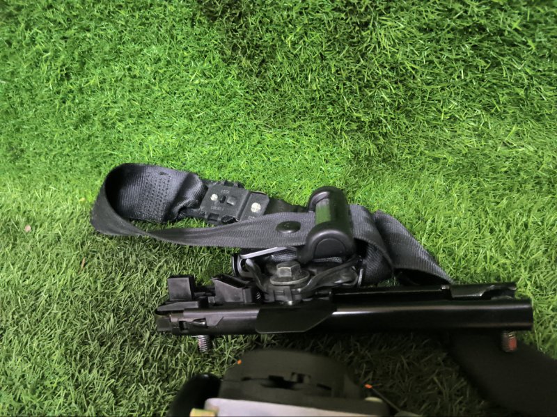 Ремень безопасности VOLVO V60 2011 FW48