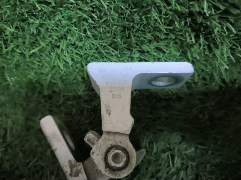 Петля двери VOLKSWAGEN TIGUAN 2008 5N1