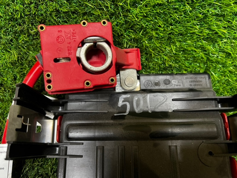 Клемма аккумулятора BMW X1 2011 E84