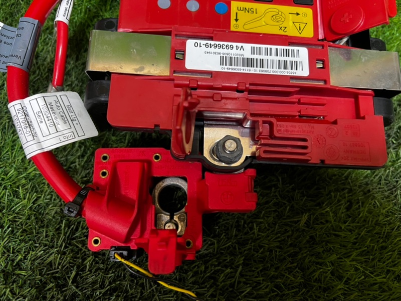 Клемма аккумулятора BMW X1 2010 E84