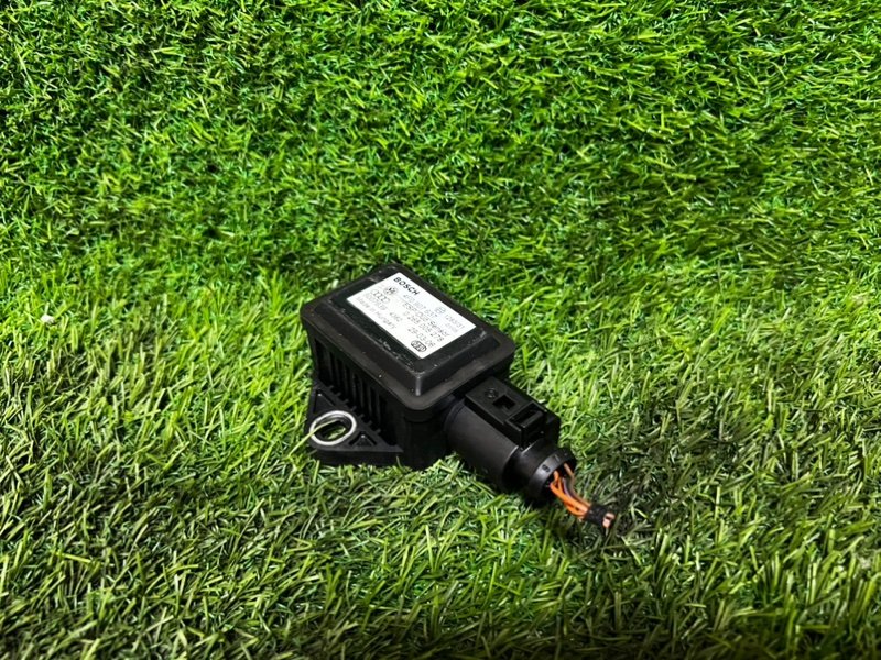 Датчик ускорения AUDI A6 C6 2006 4F2