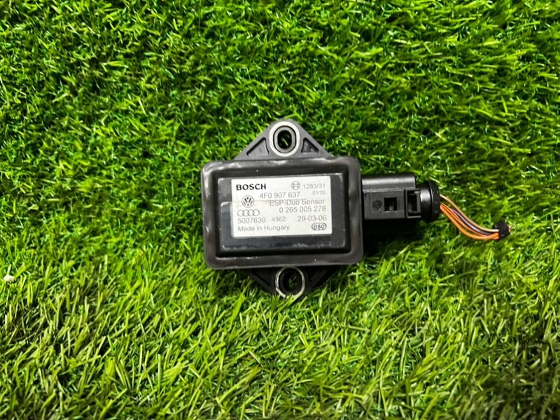 Датчик ускорения AUDI A6 C6 2006 4F2