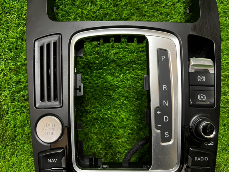 Блок управления MMI 3G AUDI A4 2011 B8