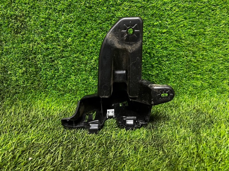 Кронштейн бампера PEUGEOT 308 SW 2010 T7