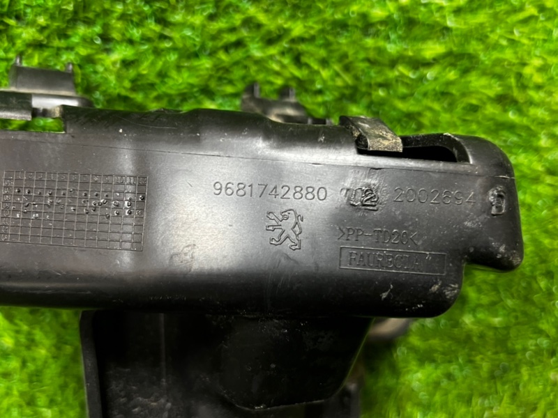 Кронштейн бампера PEUGEOT 308 SW 2010 T7