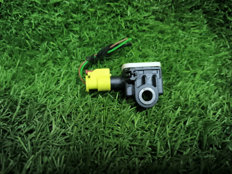 Датчик удара AUDI A6 C7 AVANTE 2012 4G