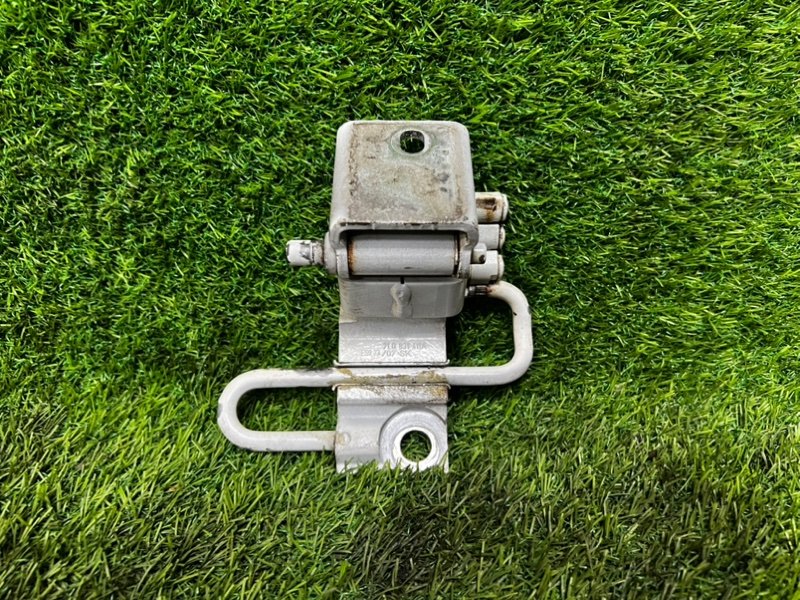 Петля двери VOLKSWAGEN TOUAREG 2007 7L