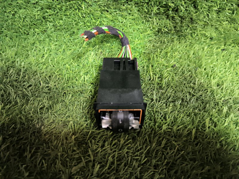 Кнопка включения обогрева сидения AUDI A6 C6 2006 4F2