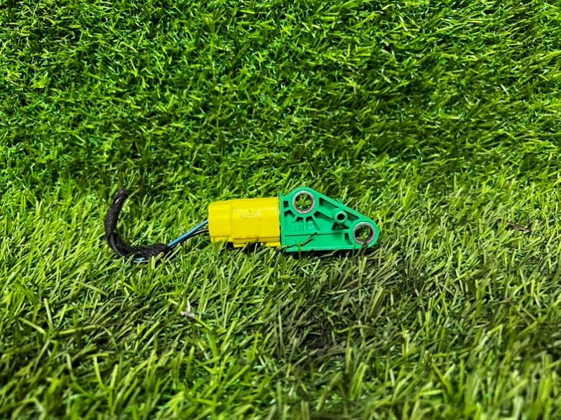 Датчик удара AUDI A5 2010 8T5