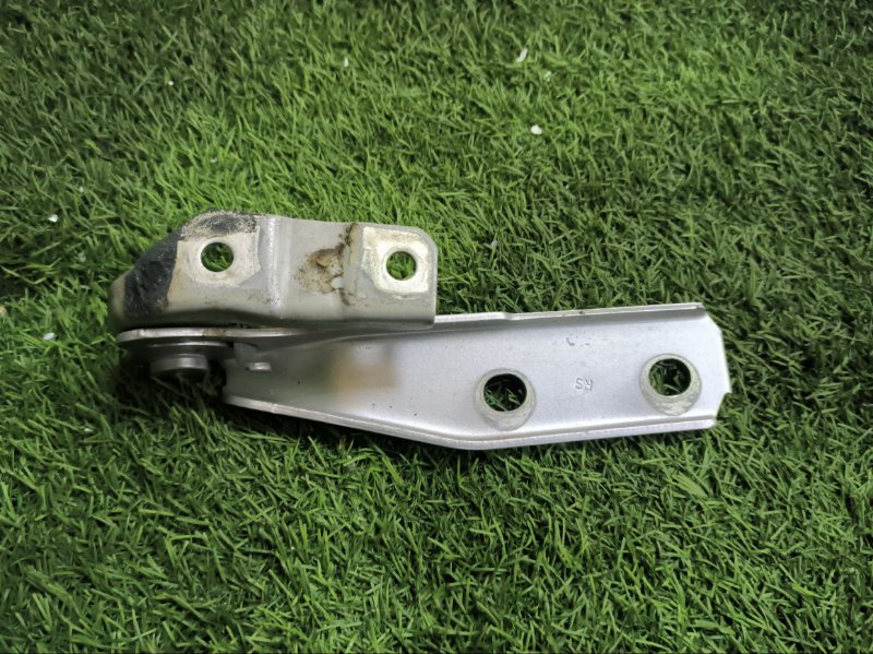 Петля капота AUDI A3 2006 8P