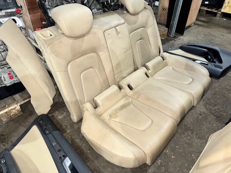 Сиденья комплект AUDI A5 2012 8T0