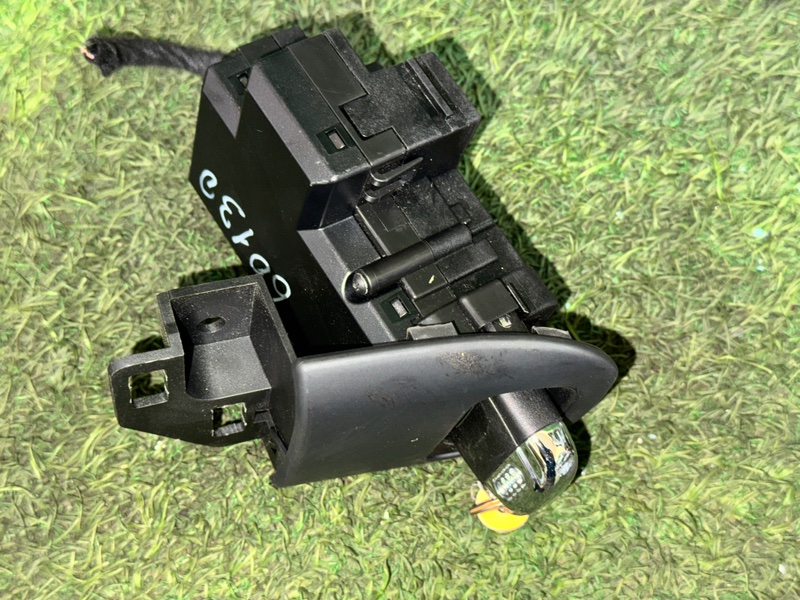 Замок зажигания AUDI A5 2011 8T5