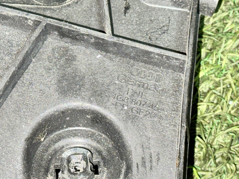 Кронштейн бампера AUDI A7 SPORTBACK 2011 4G5