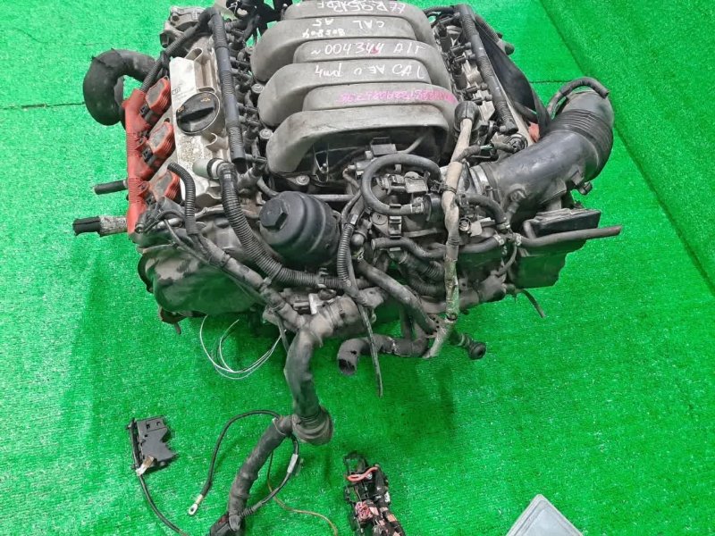 Двигатель AUDI A5 2010 8T0