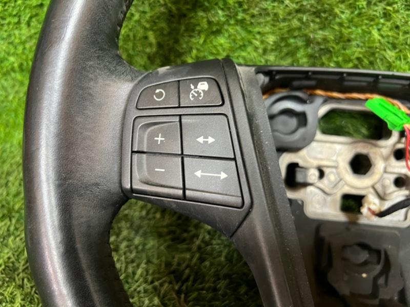 Руль VOLVO V60 2011 FW48