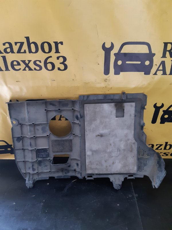 Декоративная накладка двигателя Lexus RX 2003-2008 400