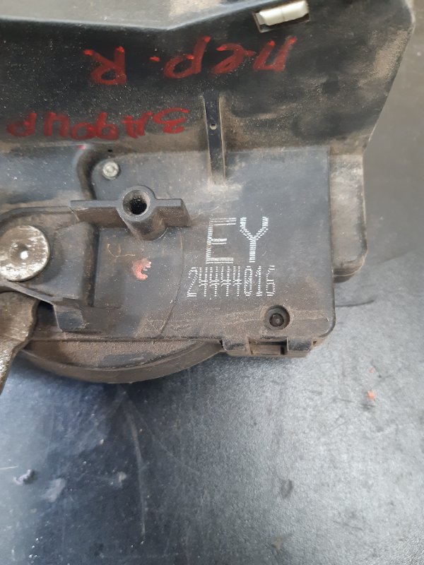 Замок передней правой двери Opel Zafira 2003 A