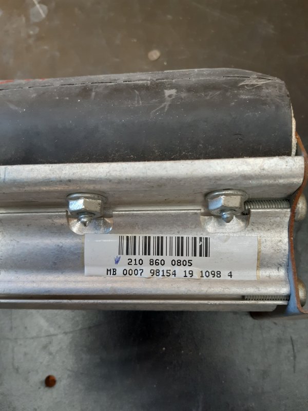 Подушка безопасности Mercedes Bens W210