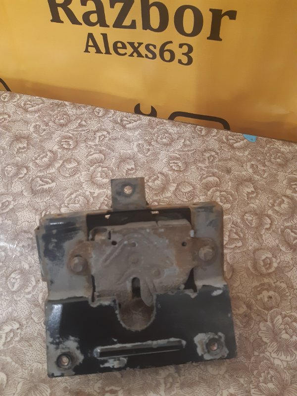 Замок капота Ford Tourneo 2005