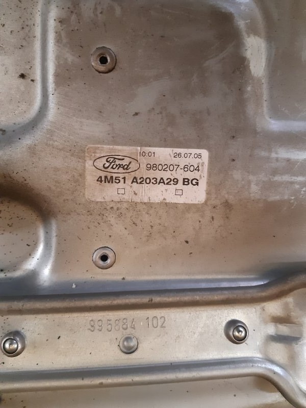 Стеклоподъемник Ford Focus 2005 2