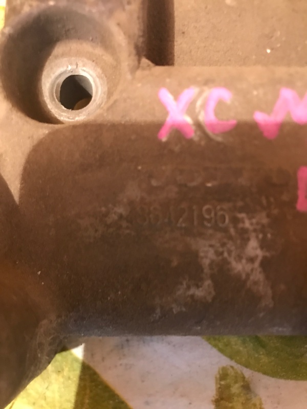 Кронштейн генератора Volvo XC 2006 90