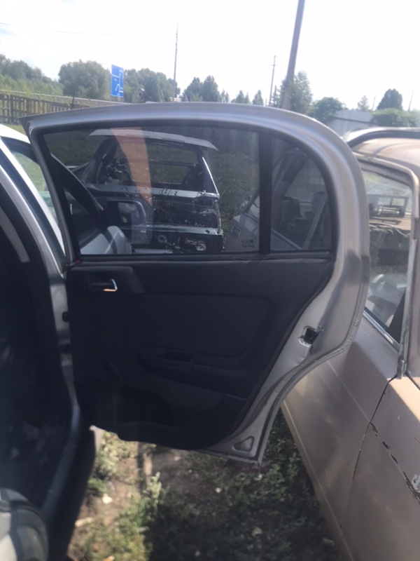 Дверь Opel Astra 2003 g