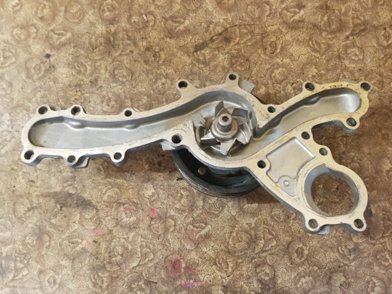Помпа Toyota Camry 2013 V50 2GR