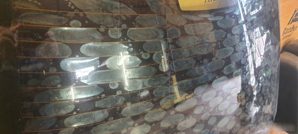 Ветровое стекло Ford Mondeo 3 2003-2007