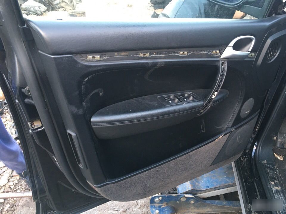 Дверные карты Porsche Cayenne 2006