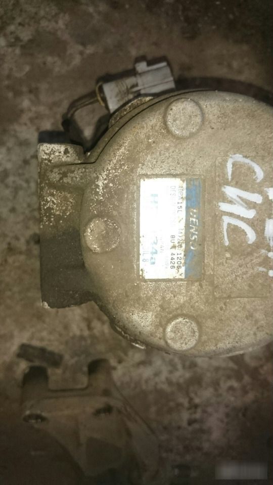 Компрессор кондиционера Toyota Avensis 1997-2000 T220