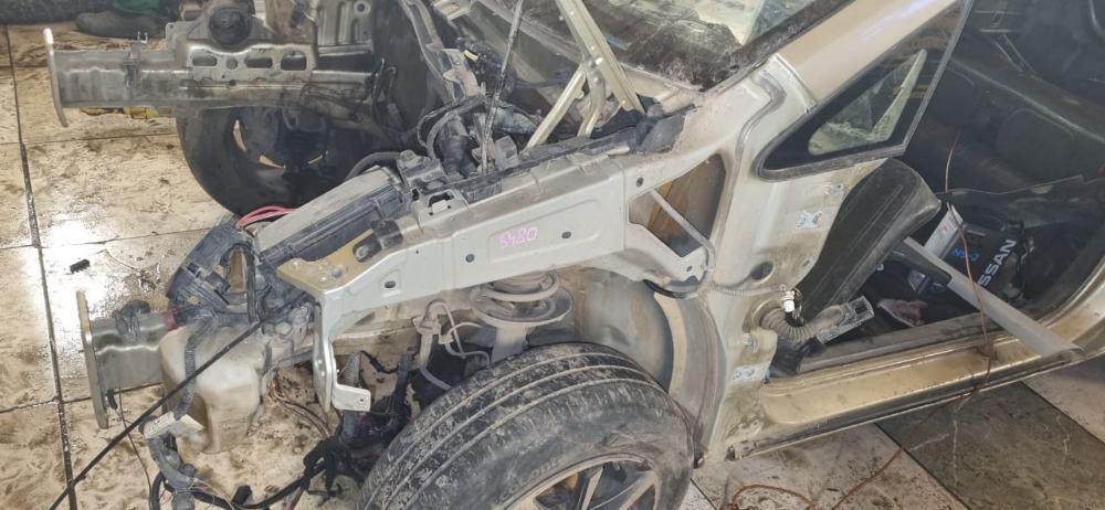 Передняя левая четверть Opel Corsa D 2008