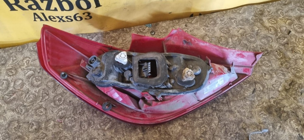 Фонарь Opel Corsa D 2008