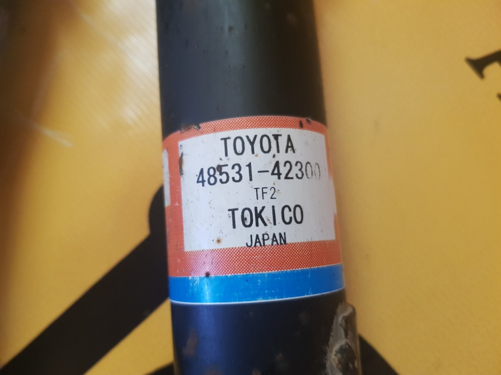 Амортизатор Toyota RAV4 2016 40